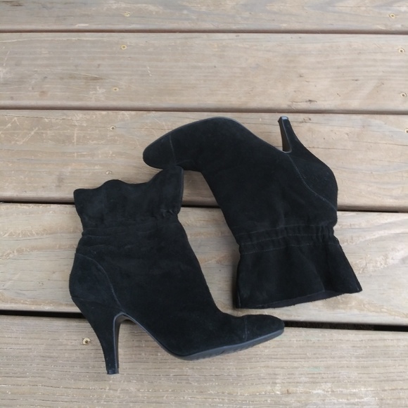 nine west black suede ankle boots